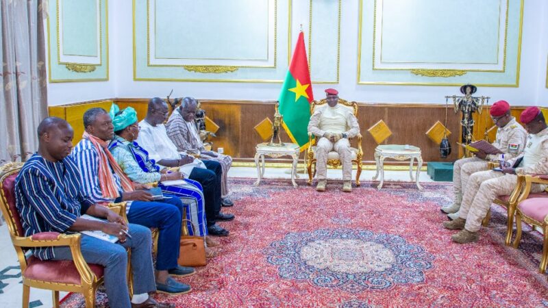 Burkina Faso : Rencontre entre le Président Ibrahim Traoré et les membres du Conseil d’orientation de la CRD