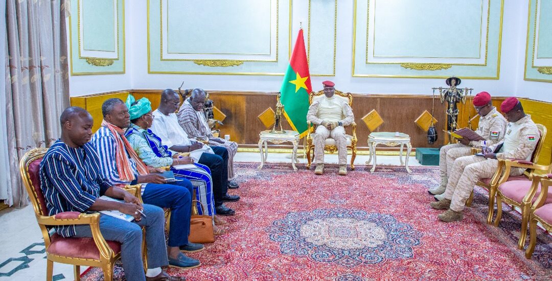 Burkina Faso : Rencontre entre le Président Ibrahim Traoré et les membres du Conseil d’orientation de la CRD