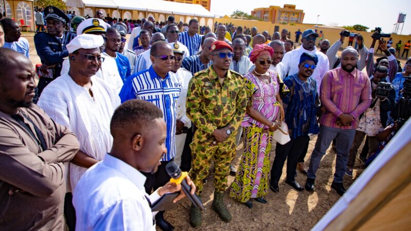 Burkina Faso : Un pas en avant pour l’éducation avec lancement des travaux d’un amphithéâtre de 1000 places 